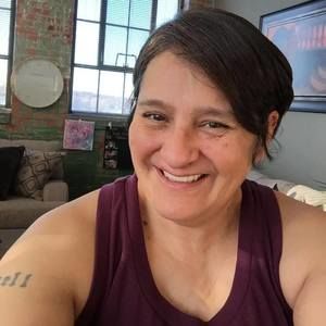 Meet your Posher, Julia